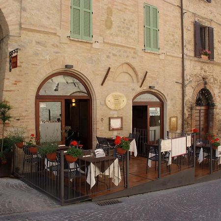 Oro Rosso Hotel Ristorante Montefalco Dış mekan fotoğraf